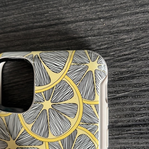 OtterBox Accessories 2 Otter Box Pop Socket Cases For Iphone 1 Pro